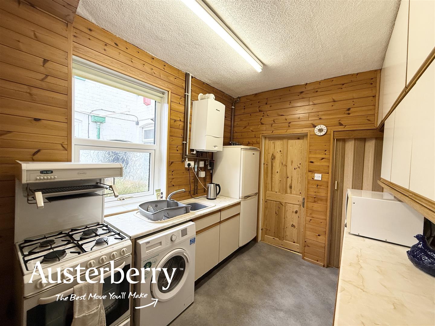 3 bed property in Westland Street, Stoke-On-Trent